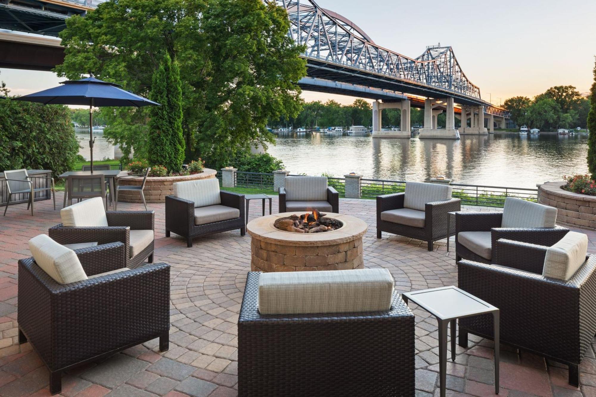 Courtyard La Crosse Downtown/Mississippi Riverfront Ξενοδοχείο Εξωτερικό φωτογραφία