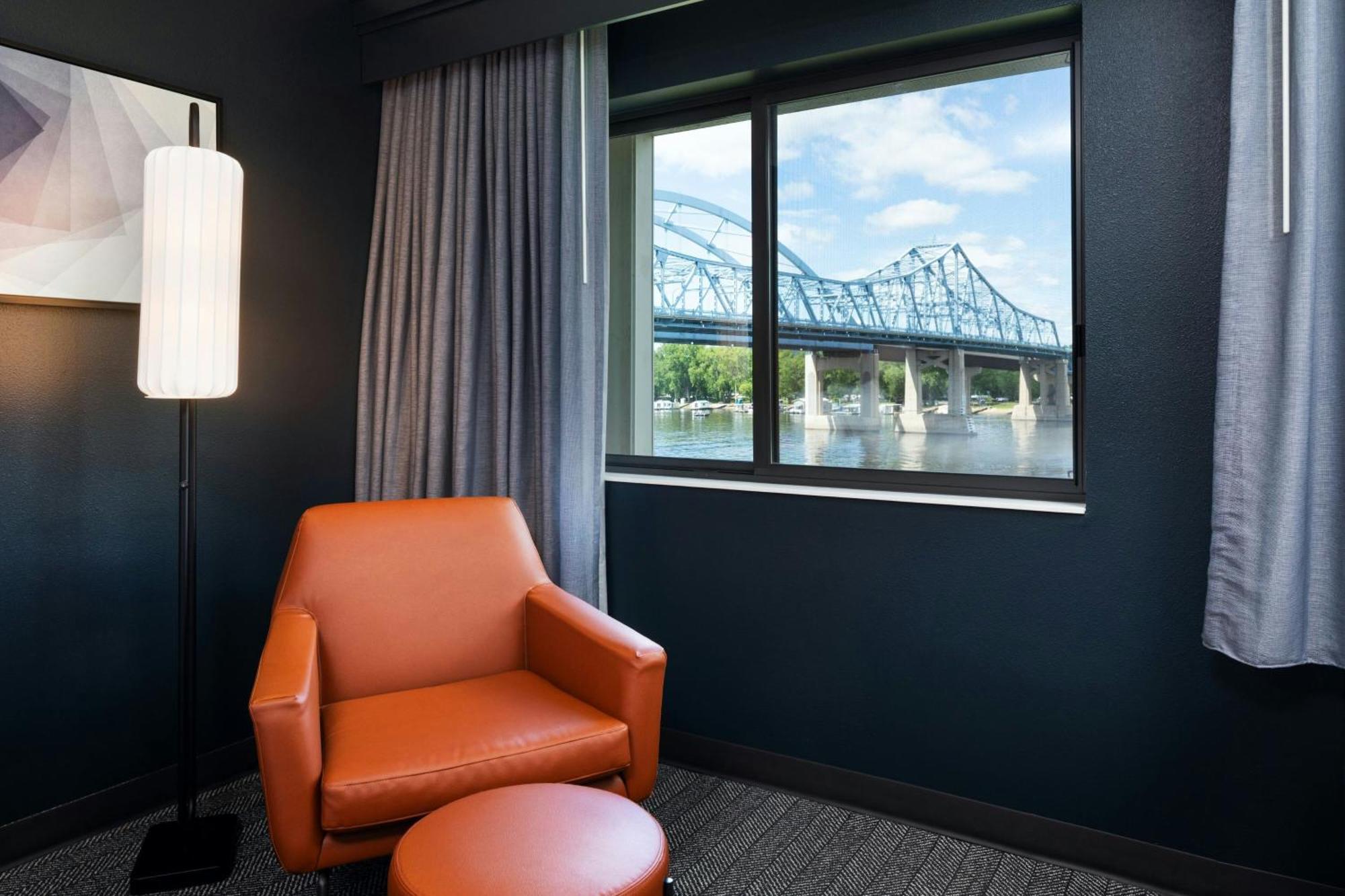 Courtyard La Crosse Downtown/Mississippi Riverfront Εξωτερικό φωτογραφία